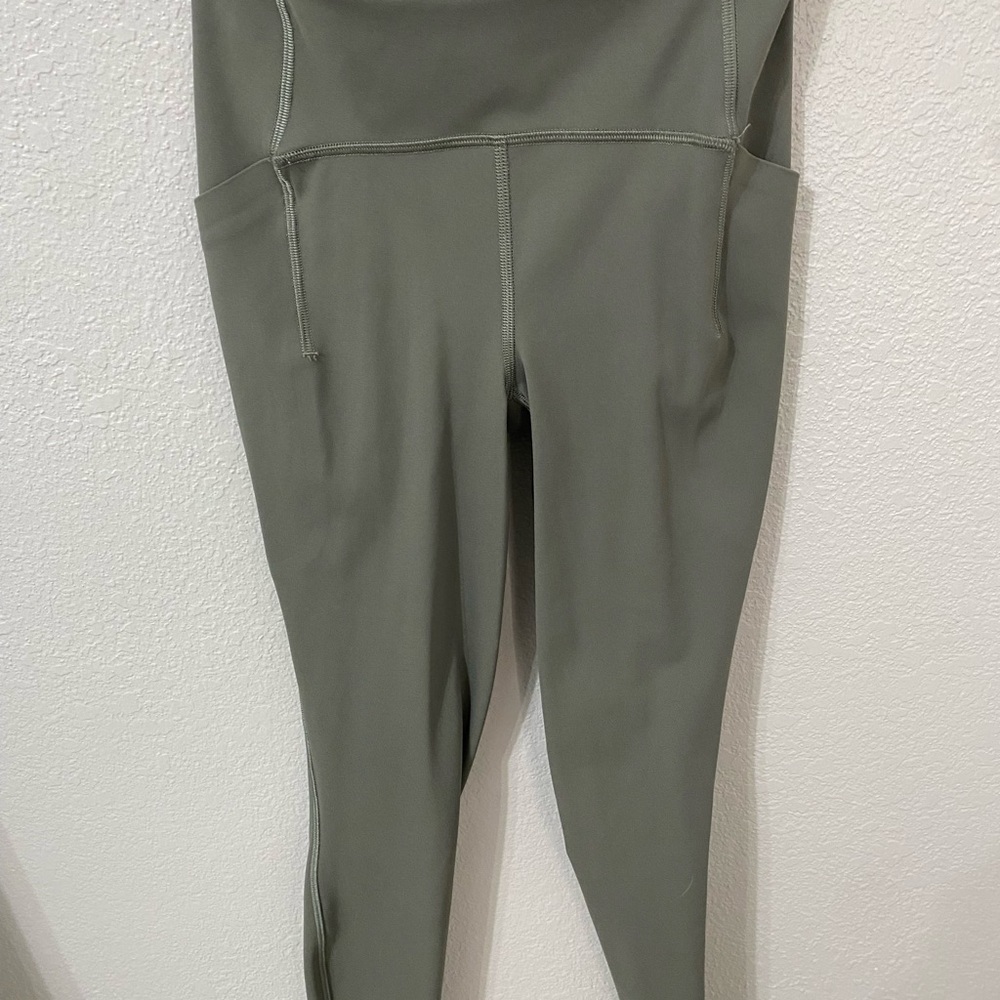 Green Lululemon leggings size 2